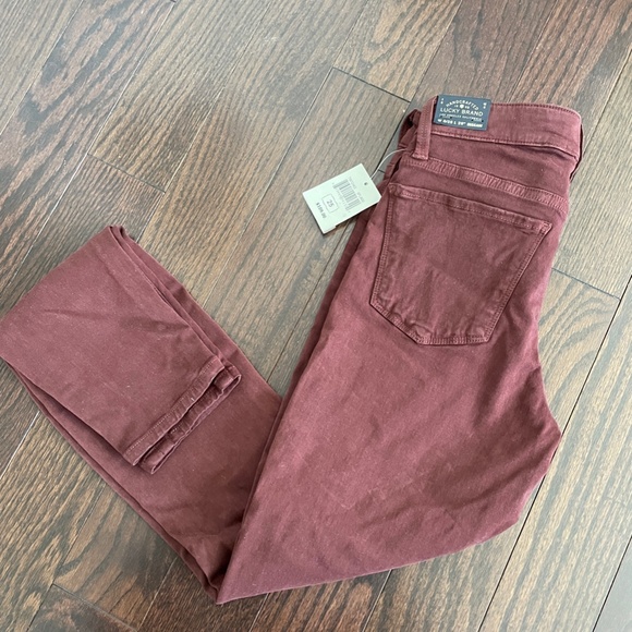 3 for $30 | Lucky Brand Brooke Legging Jeans in Burgundy - Picture 2 of 8